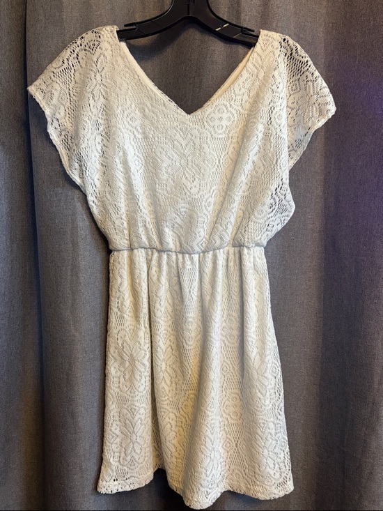 bailey blue Dresses & Skirts - bailey blue White Lace V-Neck Mini Dress